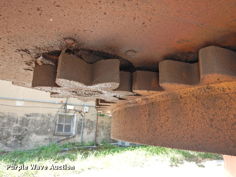 image for item DK2409 1983 Fiat-Allis FG85  rigid frame motor grader