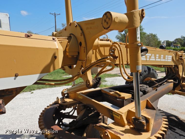 image for item DK2409 1983 Fiat-Allis FG85  rigid frame motor grader