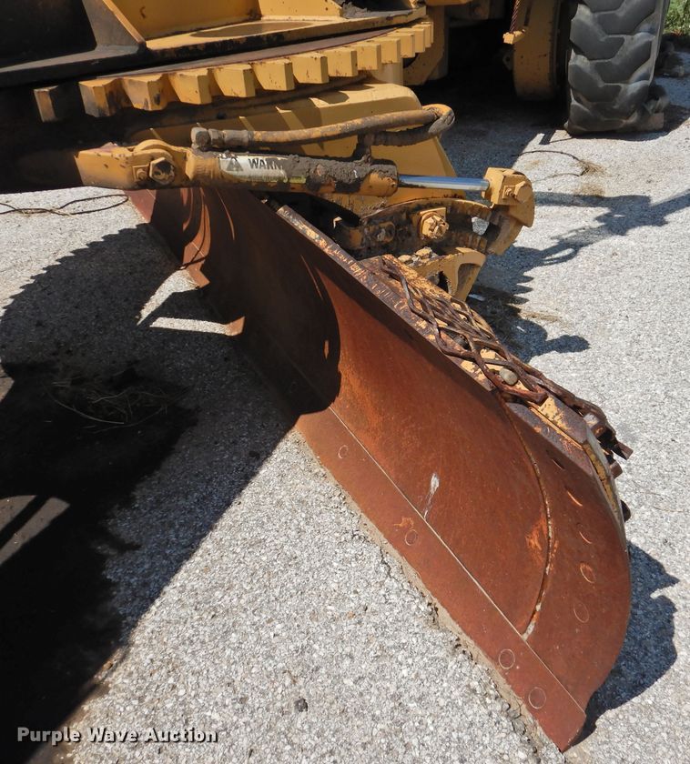 image for item DK2409 1983 Fiat-Allis FG85  rigid frame motor grader