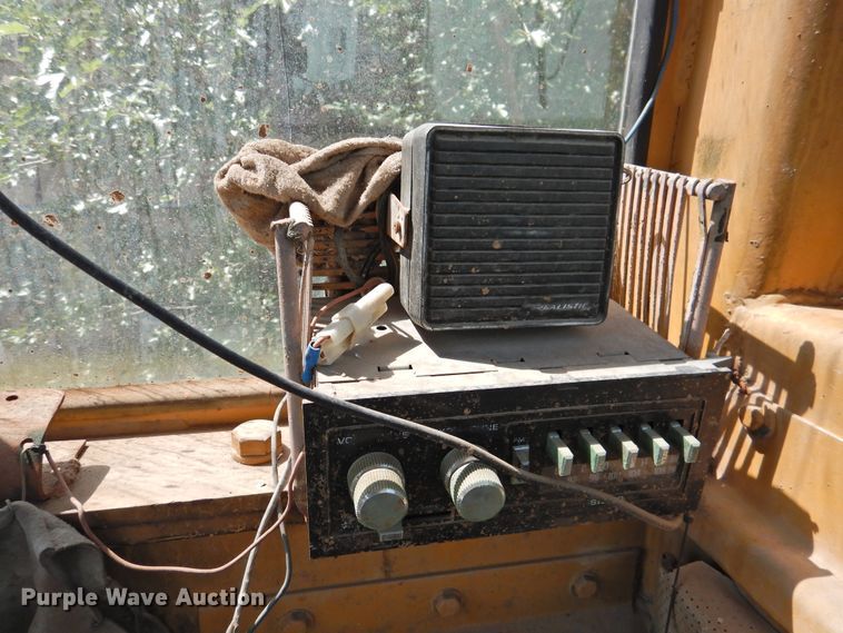 image for item DK2409 1983 Fiat-Allis FG85  rigid frame motor grader