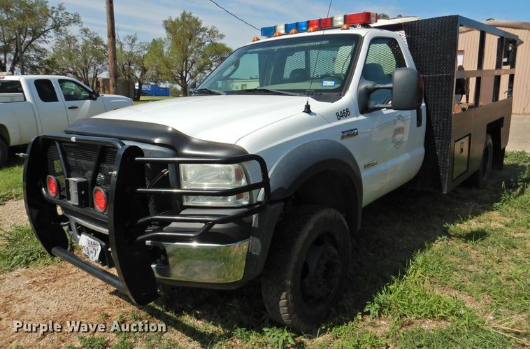 image for item DK2411 2006 Ford F550 Super Duty  flatbed truck