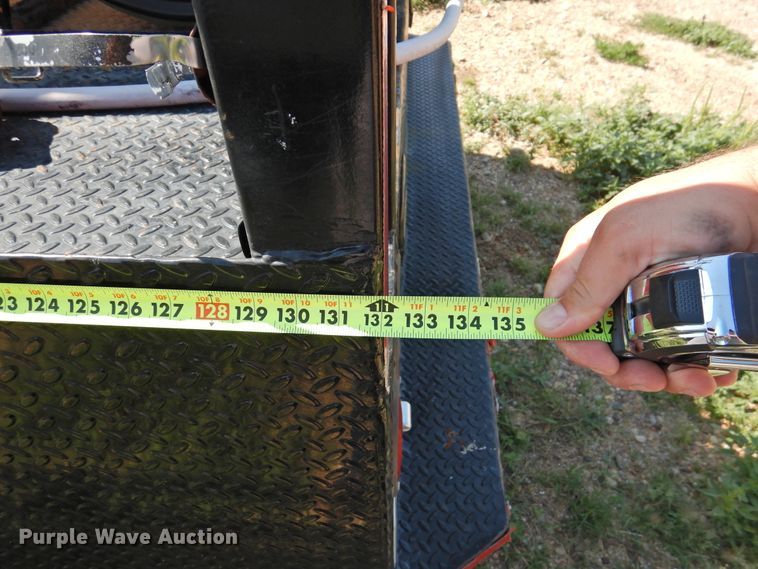 image for item DK2411 2006 Ford F550 Super Duty  flatbed truck