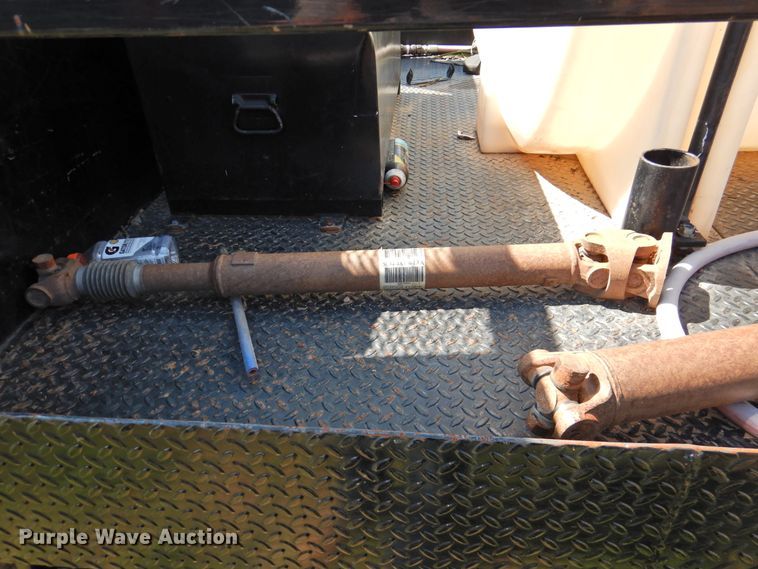 image for item DK2411 2006 Ford F550 Super Duty  flatbed truck