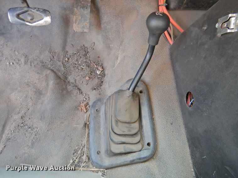 image for item DK2411 2006 Ford F550 Super Duty  flatbed truck