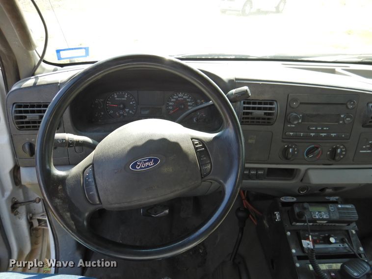 image for item DK2411 2006 Ford F550 Super Duty  flatbed truck