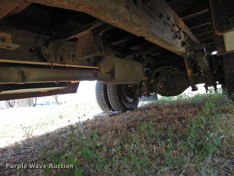 image for item DK2411 2006 Ford F550 Super Duty  flatbed truck