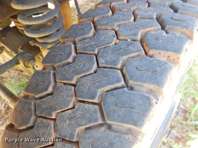 image for item DK2411 2006 Ford F550 Super Duty  flatbed truck