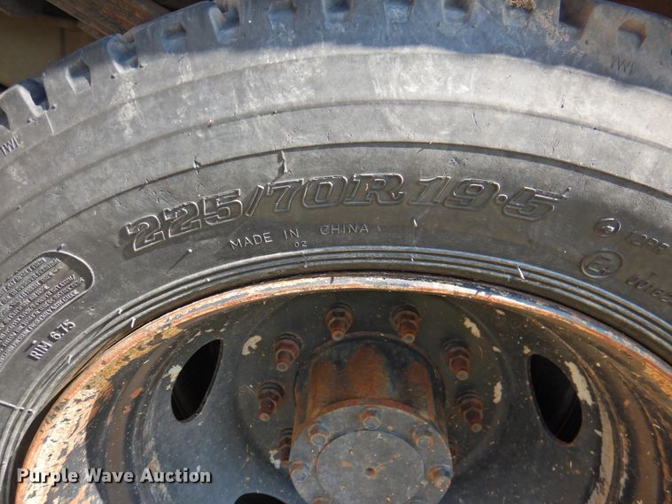 image for item DK2411 2006 Ford F550 Super Duty  flatbed truck