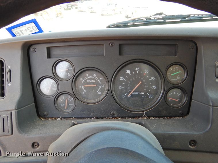 image for item DK2415 1997 Ford L8513  refuse truck