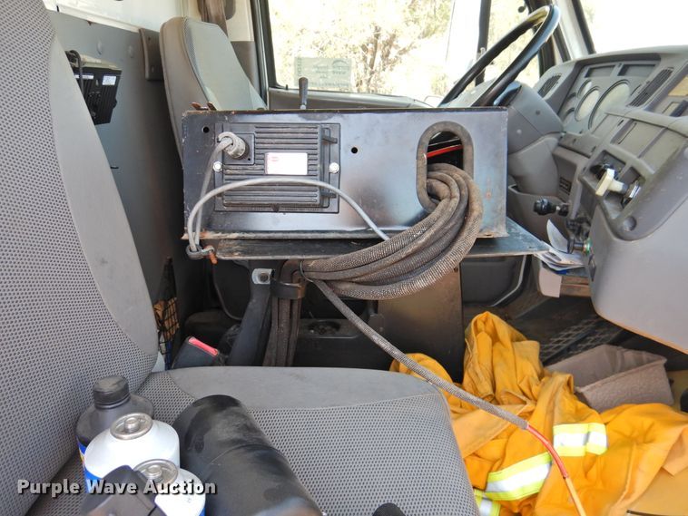 image for item DK2415 1997 Ford L8513  refuse truck