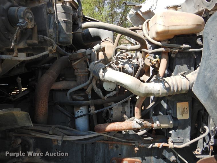 image for item DK2415 1997 Ford L8513  refuse truck