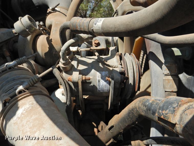 image for item DK2415 1997 Ford L8513  refuse truck