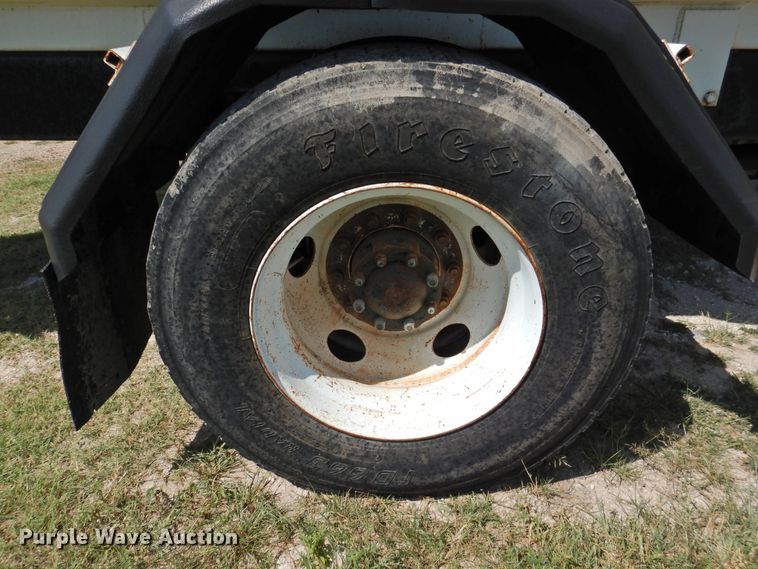 image for item DK2415 1997 Ford L8513  refuse truck