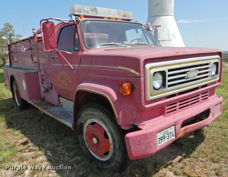 image for item DK2417 1981 Chevrolet C7D042  pumper fire truck