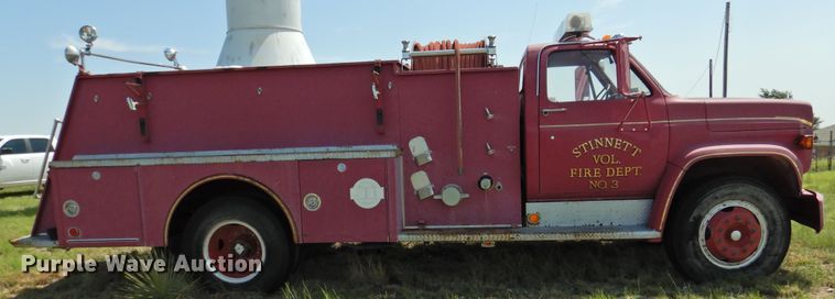 image for item DK2417 1981 Chevrolet C7D042  pumper fire truck