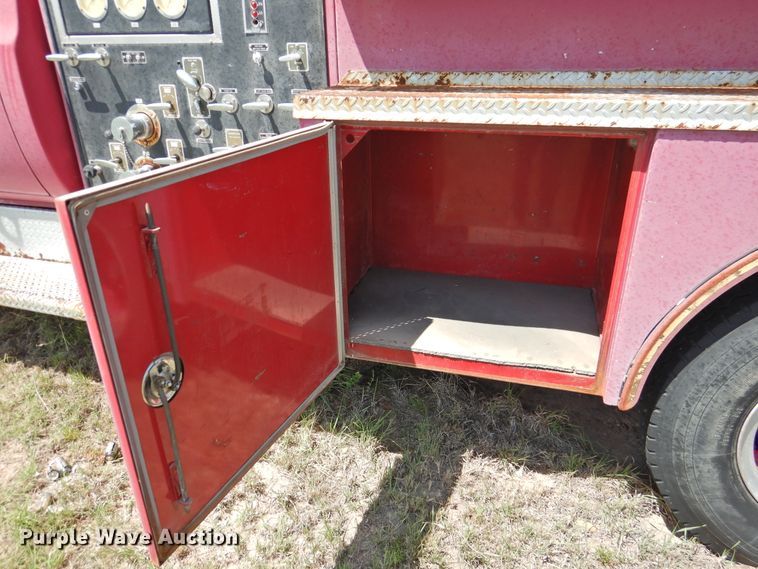 image for item DK2417 1981 Chevrolet C7D042  pumper fire truck