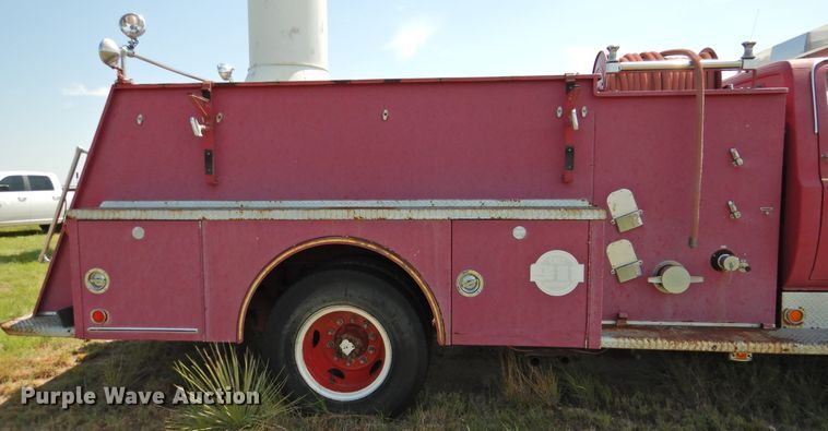 image for item DK2417 1981 Chevrolet C7D042  pumper fire truck