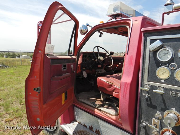 image for item DK2417 1981 Chevrolet C7D042  pumper fire truck
