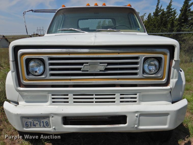 image for item DK2418 1977 Chevrolet C60  dump flatbed truck
