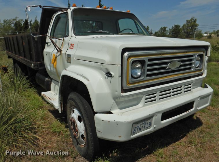image for item DK2418 1977 Chevrolet C60  dump flatbed truck