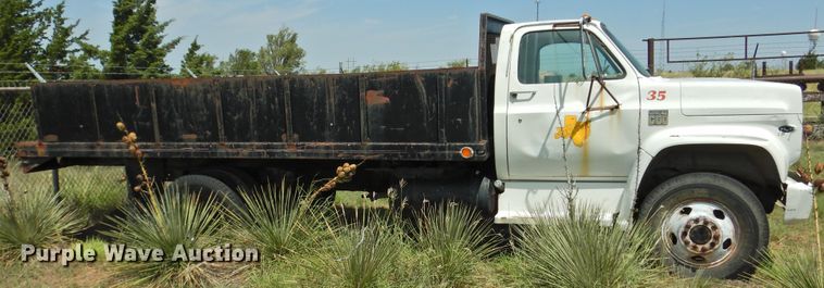 image for item DK2418 1977 Chevrolet C60  dump flatbed truck