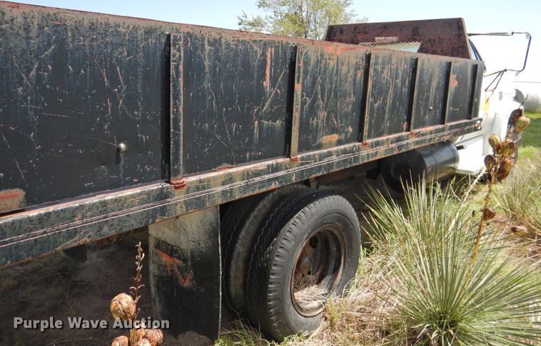 image for item DK2418 1977 Chevrolet C60  dump flatbed truck