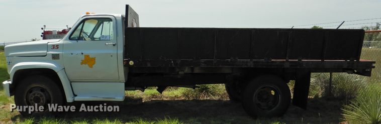 image for item DK2418 1977 Chevrolet C60  dump flatbed truck