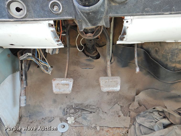 image for item DK2418 1977 Chevrolet C60  dump flatbed truck