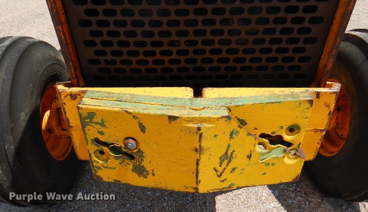 image for item DK8119 1970 John Deere 700A  tractor