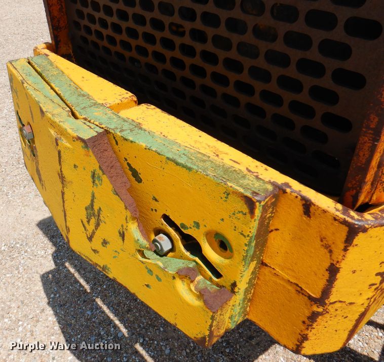 image for item DK8119 1970 John Deere 700A  tractor