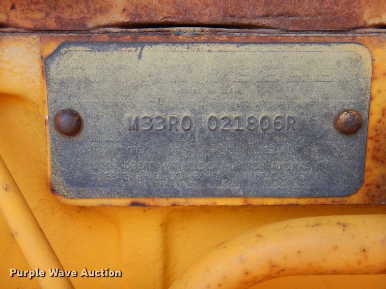 image for item DK8119 1970 John Deere 700A  tractor