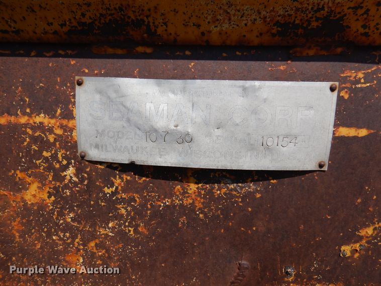 image for item DK8119 1970 John Deere 700A  tractor