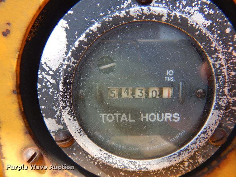 image for item DK8119 1970 John Deere 700A  tractor