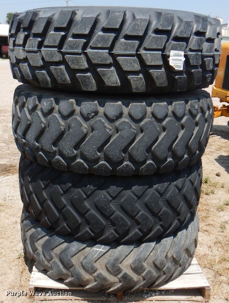 image for item DK8120 (4) tires
