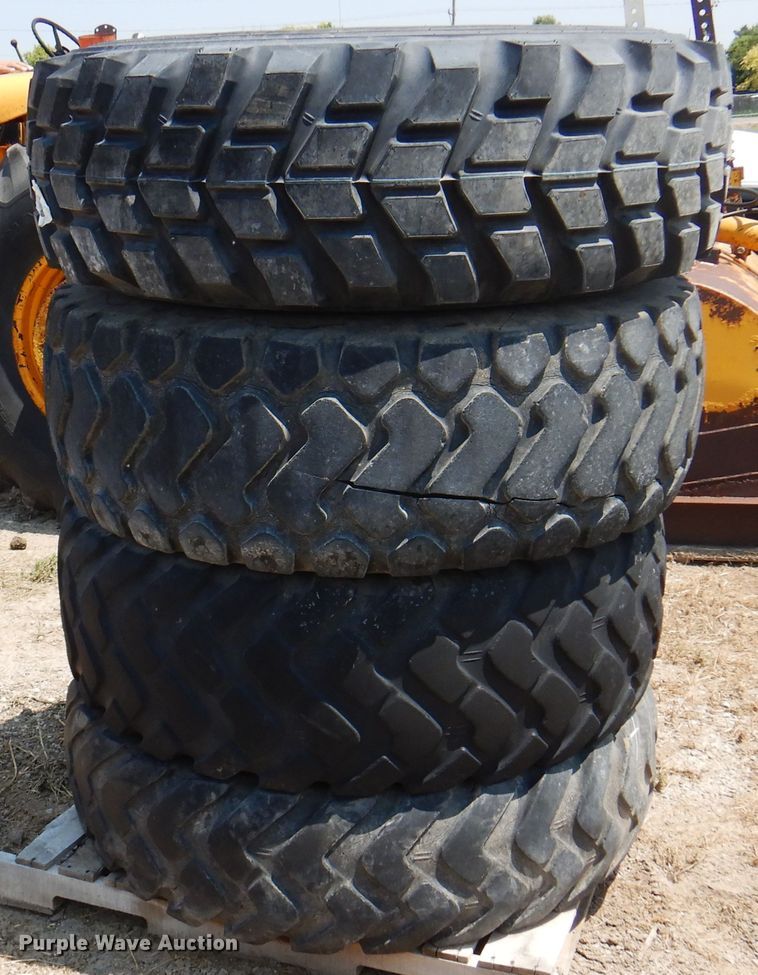 image for item DK8120 (4) tires