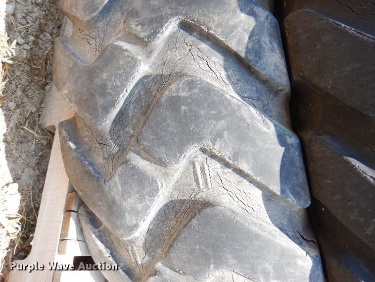 image for item DK8120 (4) tires