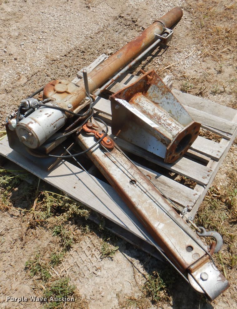 image for item DK8121 Santa Anita CT2003 hoist