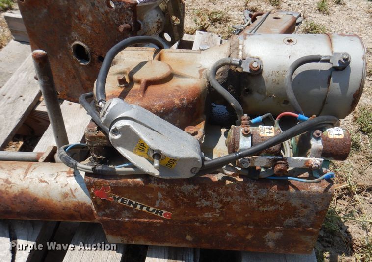 image for item DK8121 Santa Anita CT2003 hoist