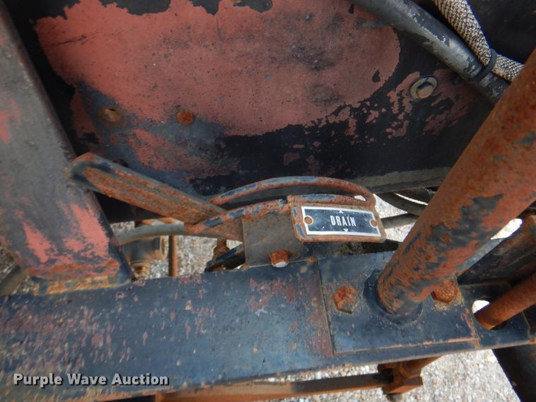 image for item DK8123 1987 Ford L8000  oil distributor truck