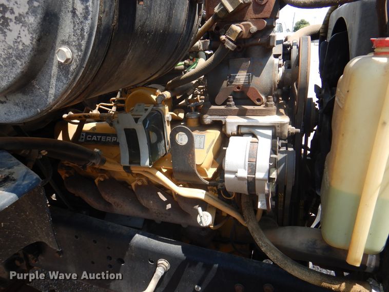 image for item DK8123 1987 Ford L8000  oil distributor truck