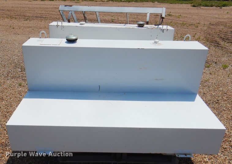 image for item DK8125 (4) L-shaped fuel tanks