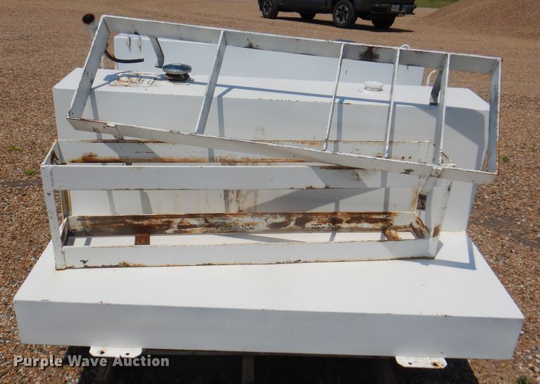 image for item DK8125 (4) L-shaped fuel tanks