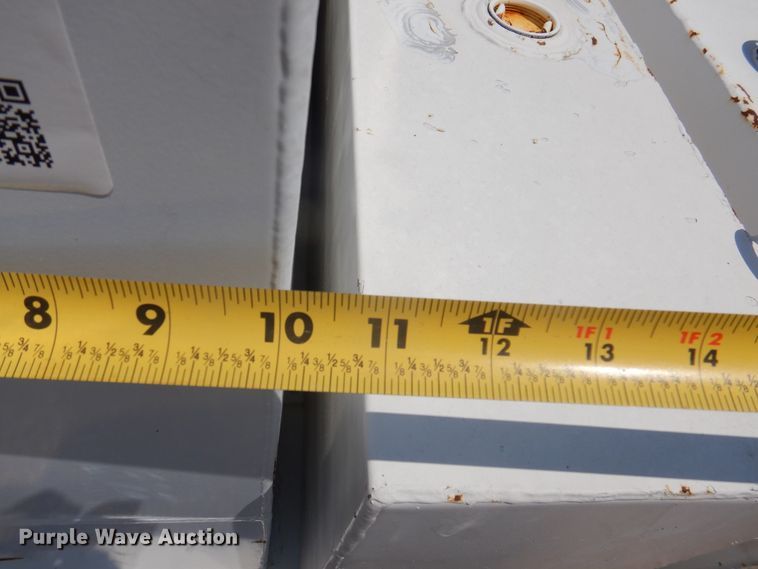 image for item DK8125 (4) L-shaped fuel tanks