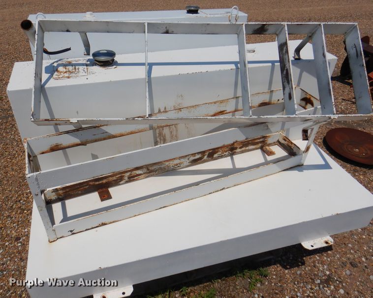 image for item DK8125 (4) L-shaped fuel tanks