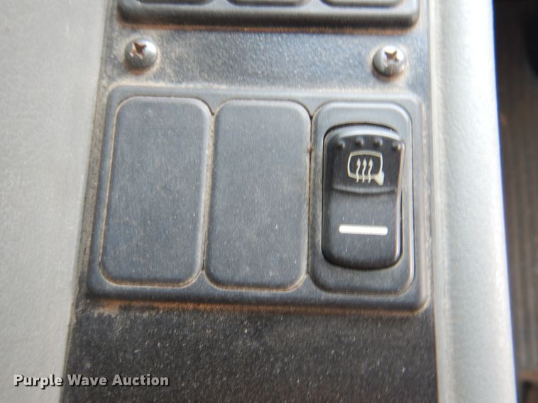 image for item DK8131 2006 Blue Bird All American  school bus