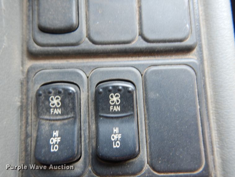 image for item DK8131 2006 Blue Bird All American  school bus