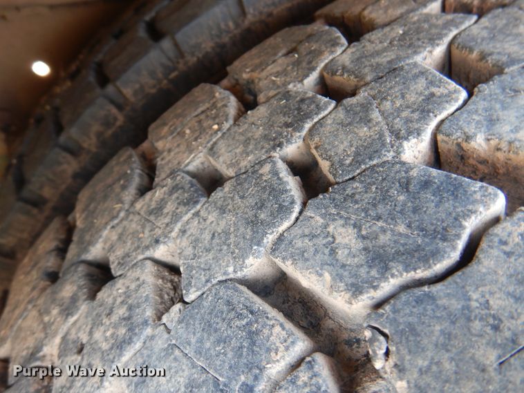 image for item DK8131 2006 Blue Bird All American  school bus