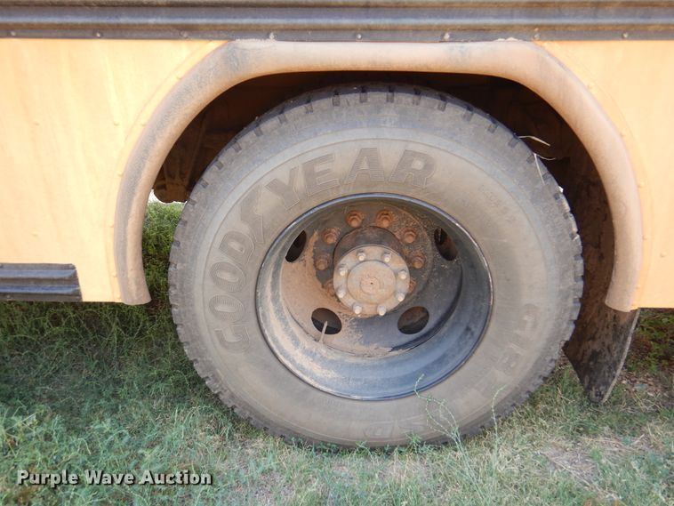 image for item DK8131 2006 Blue Bird All American  school bus