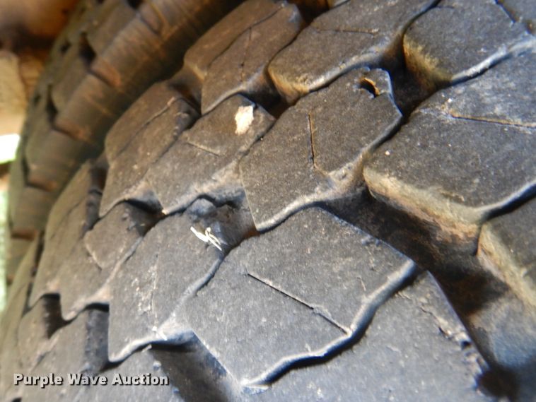 image for item DK8131 2006 Blue Bird All American  school bus