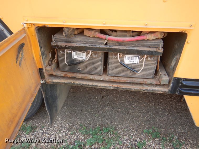 image for item DK8133 2004 Blue Bird All American  school bus